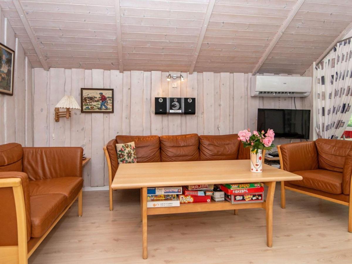 8 Person Holiday Home In Hovborg Exterior photo