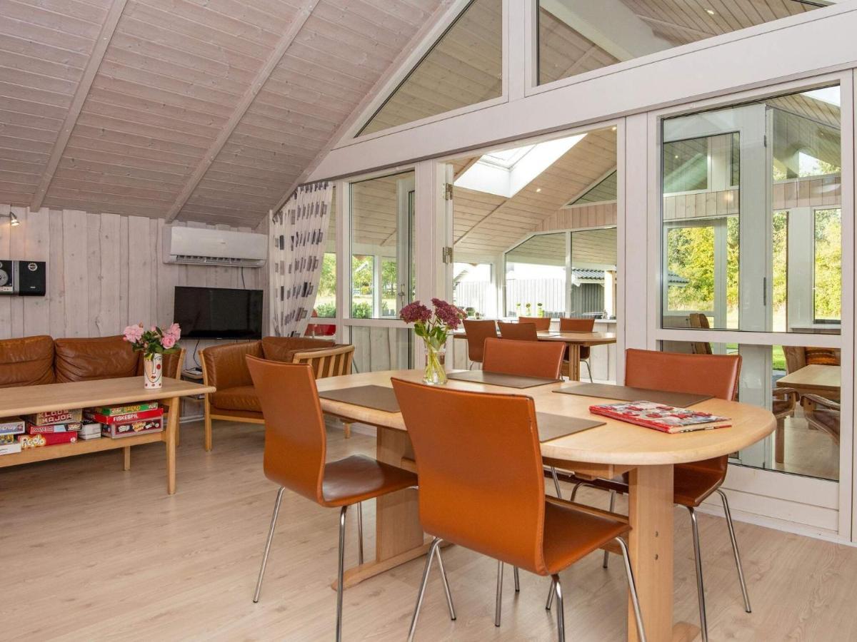 8 Person Holiday Home In Hovborg Exterior photo