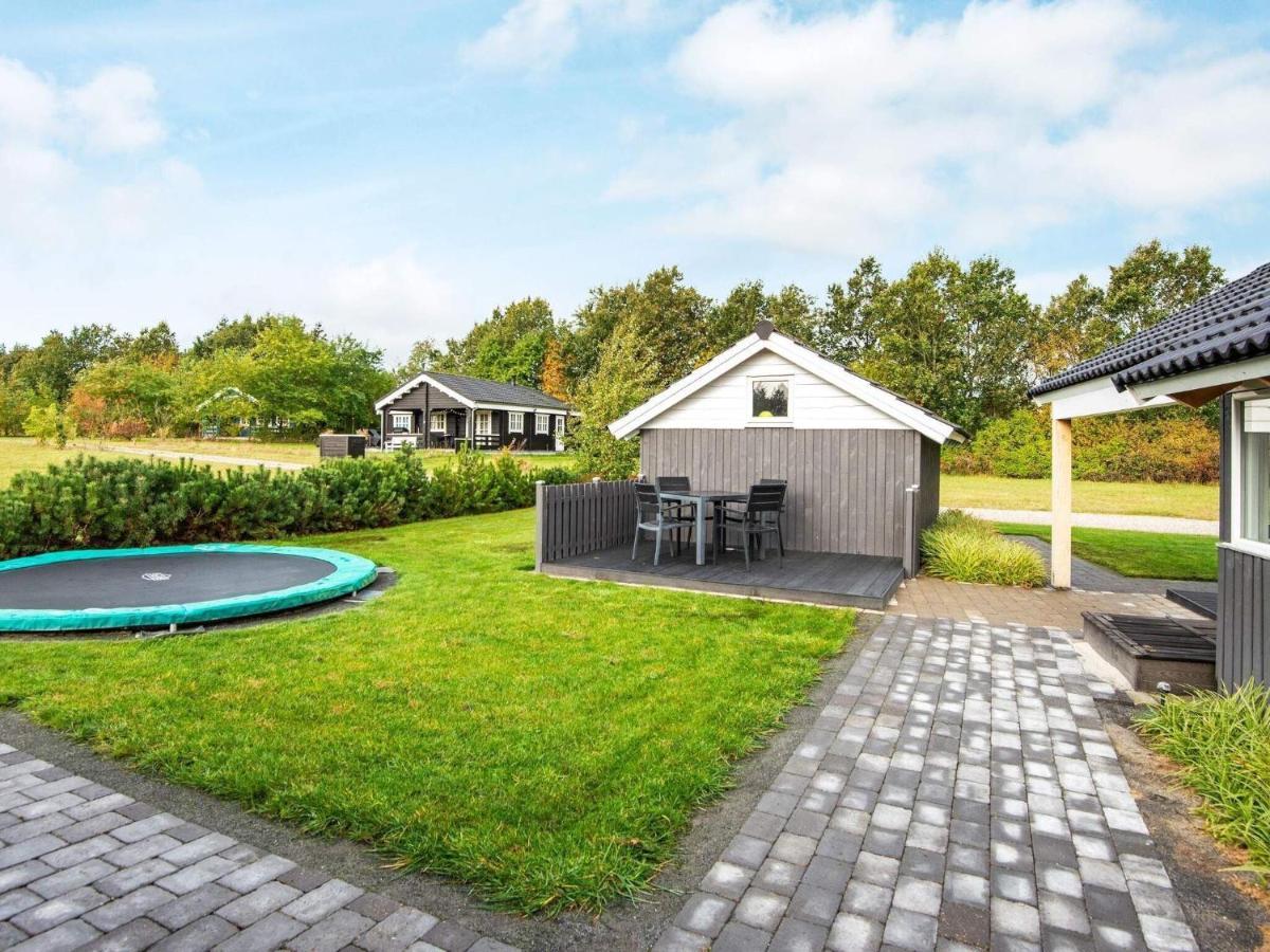 8 Person Holiday Home In Hovborg Exterior photo