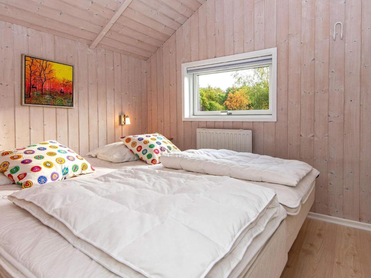 8 Person Holiday Home In Hovborg Exterior photo