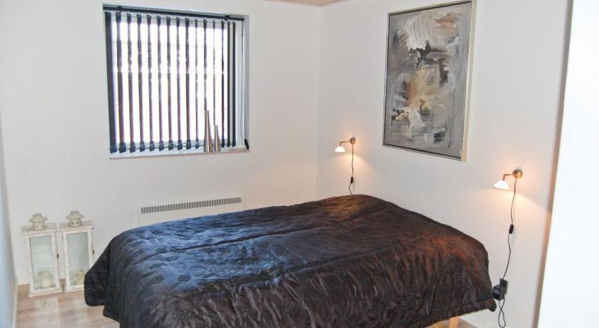 8 Person Holiday Home In Hovborg Room photo
