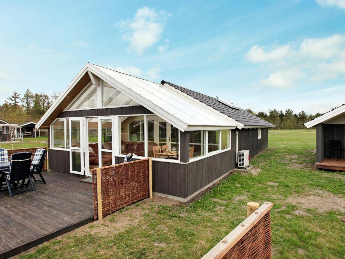 8 Person Holiday Home In Hovborg Exterior photo